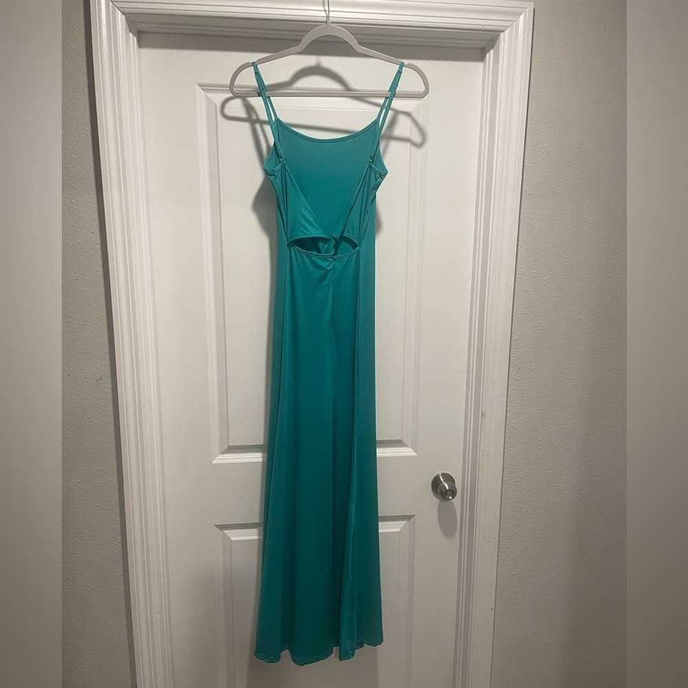 Elegant Teal Spaghetti Strap Dress - Picture 4 of 4
